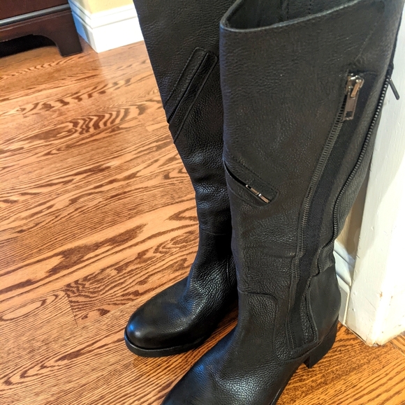Vera Wang Knee High Black Leather Riding Boots - Picture 2 of 3